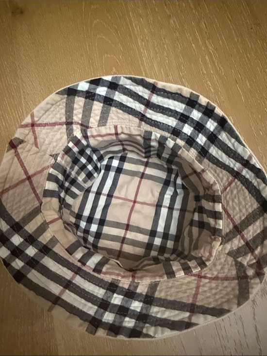Burberry Cream Canvas Bucket Hat with Logo Patch main image 5